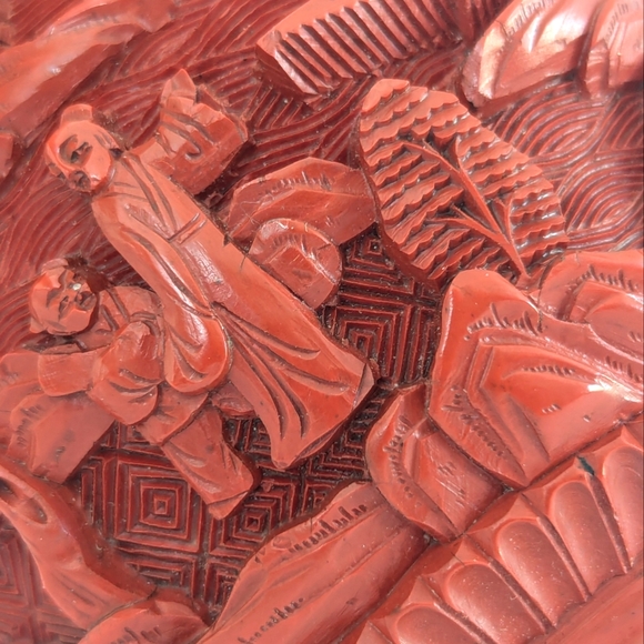 Vintage/Estate Red Carved Chinese Cinnabar Vase With Brass and Blue Enamel - Picture 12 of 17